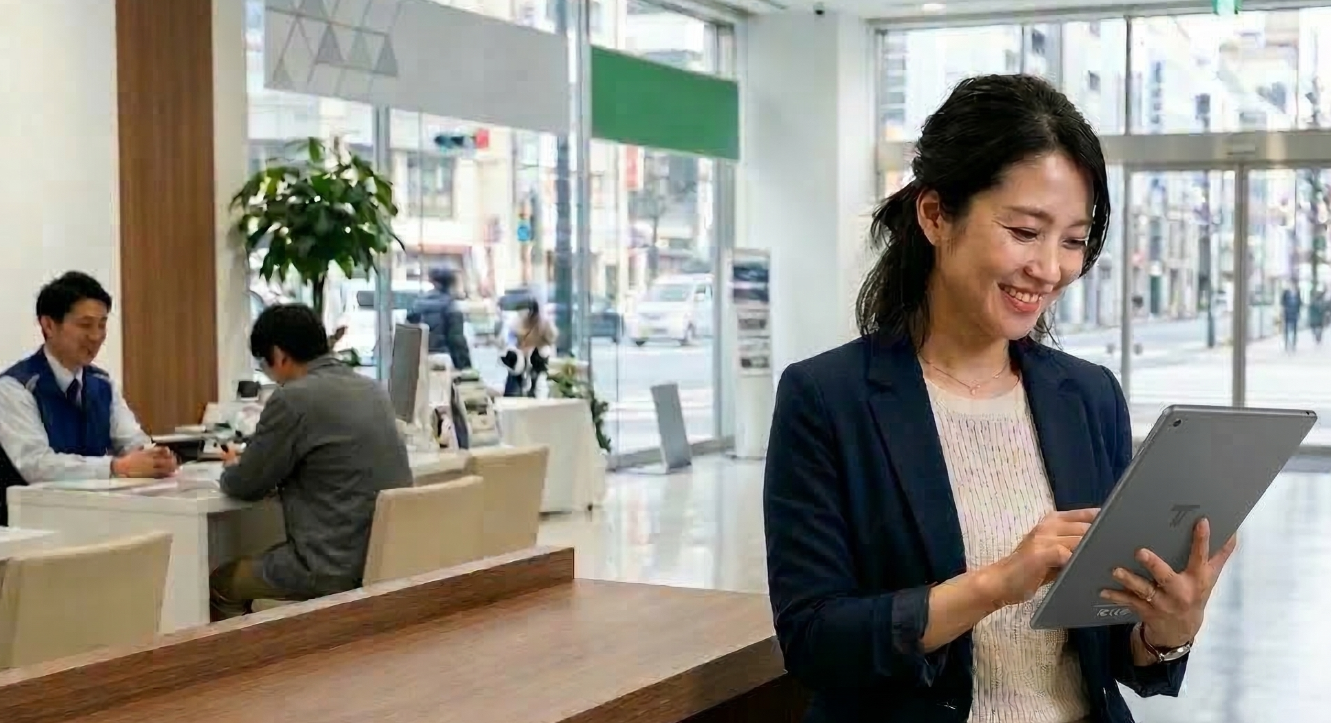 紙での管理をデジタル化するイメージ